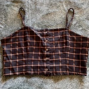 black plaid crop shirt